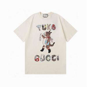 Gucci Women's T-shirts 3